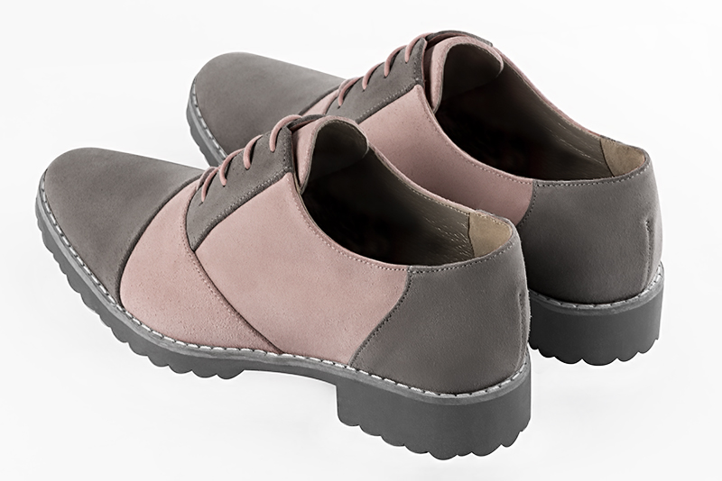 Pebble grey and powder pink women's casual lace-up shoes. Round toe. Flat rubber soles. Rear view - Florence KOOIJMAN